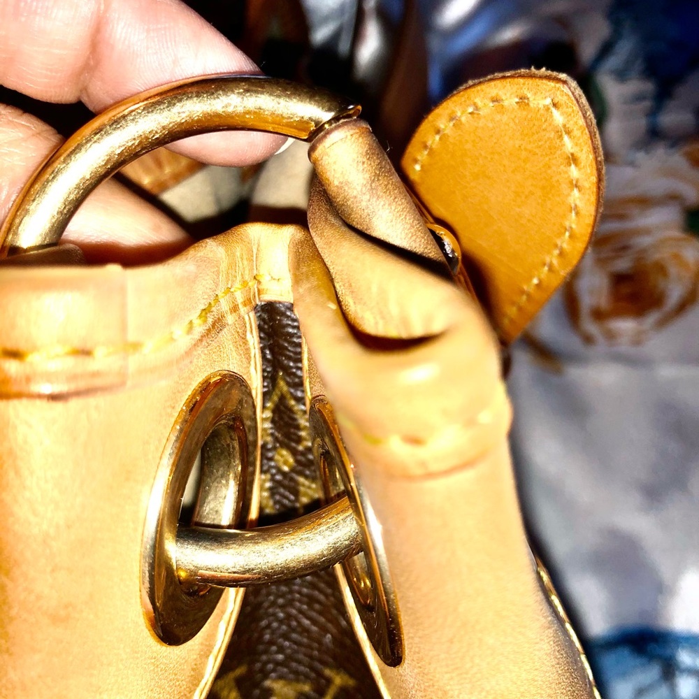 Authentic Louis Vuitton PM Galleria - Picture 11 of 16